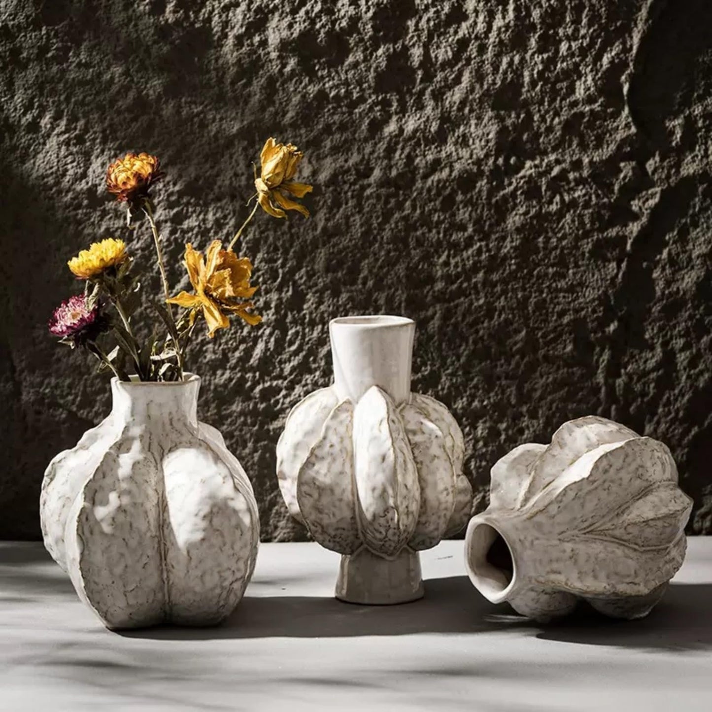 Vetraiy Ceramic Flower Vase(5.39Inch) Off-White Textered Vase Modern Farmhouse Minimalist Decor with Gift Box for Home,Tabletop,Shelf,Balcony,Office,Living Room,Wedding,Party(M)