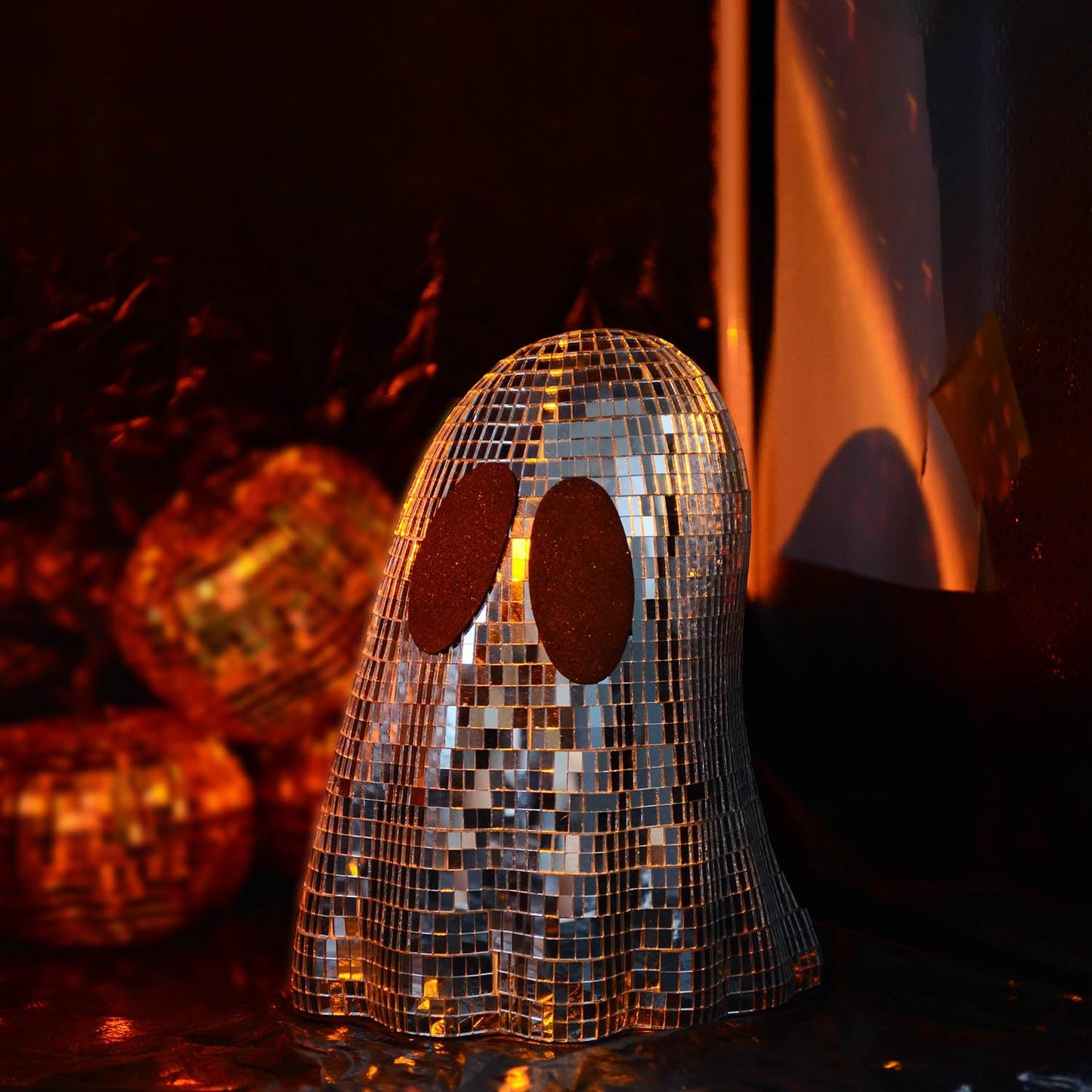 2 Pcs Halloween Disco Ghost Decor Ghost Disco Ball Table Decoration Indoor Glitter Sign Halloween Tiered Tray Decor for Props Home Tabletop Decorations