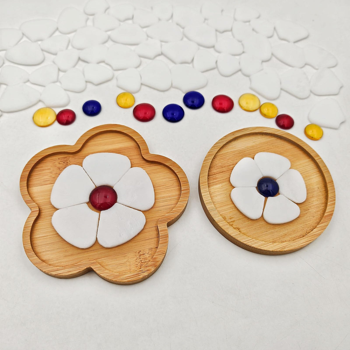 Esweny 12 Flower Stained Glass Mosaic Tiles - 2 Size Floral Petals & Flat Bead Mosaic Glass Pieces for DIY Art Crafts (White)