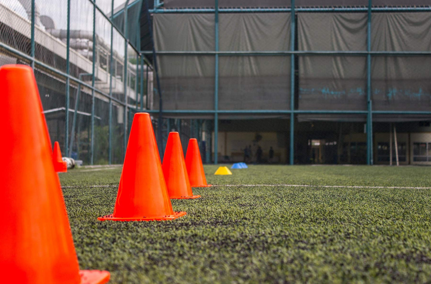 Fragraim 9 Inch Plastic Training Traffic Cones, Sport Cones, Agility Field Marker Cones for Soccer Basketball Football Drills Training, Outdoor Activity or Events - Set of 24, Orange