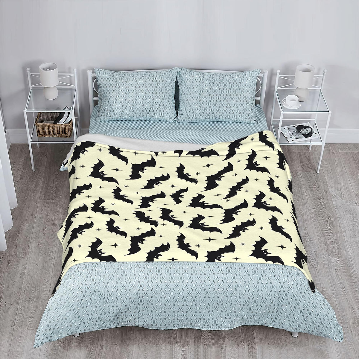 Throw Blanket for Couch,Gothic Bats Plush Fall Throw,Halloween Soft Fluffy Blanket for Sofa Decoration,Flannel Fleece Blanket for Naps,Reading,Traveling,Camping,50 X 60 Inch