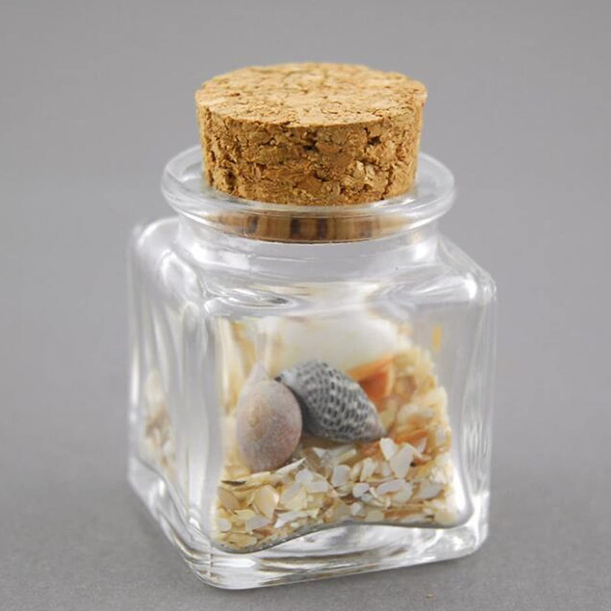 Dicunoy 20 PCS Glass Favor Jars with Cork Lids, 2 OZ Mini Square Vials Bottles for Herb Storage, Small Spice Containers for Tea, Jelly, Candy, Wedding & Party Favors, DIY Crafts