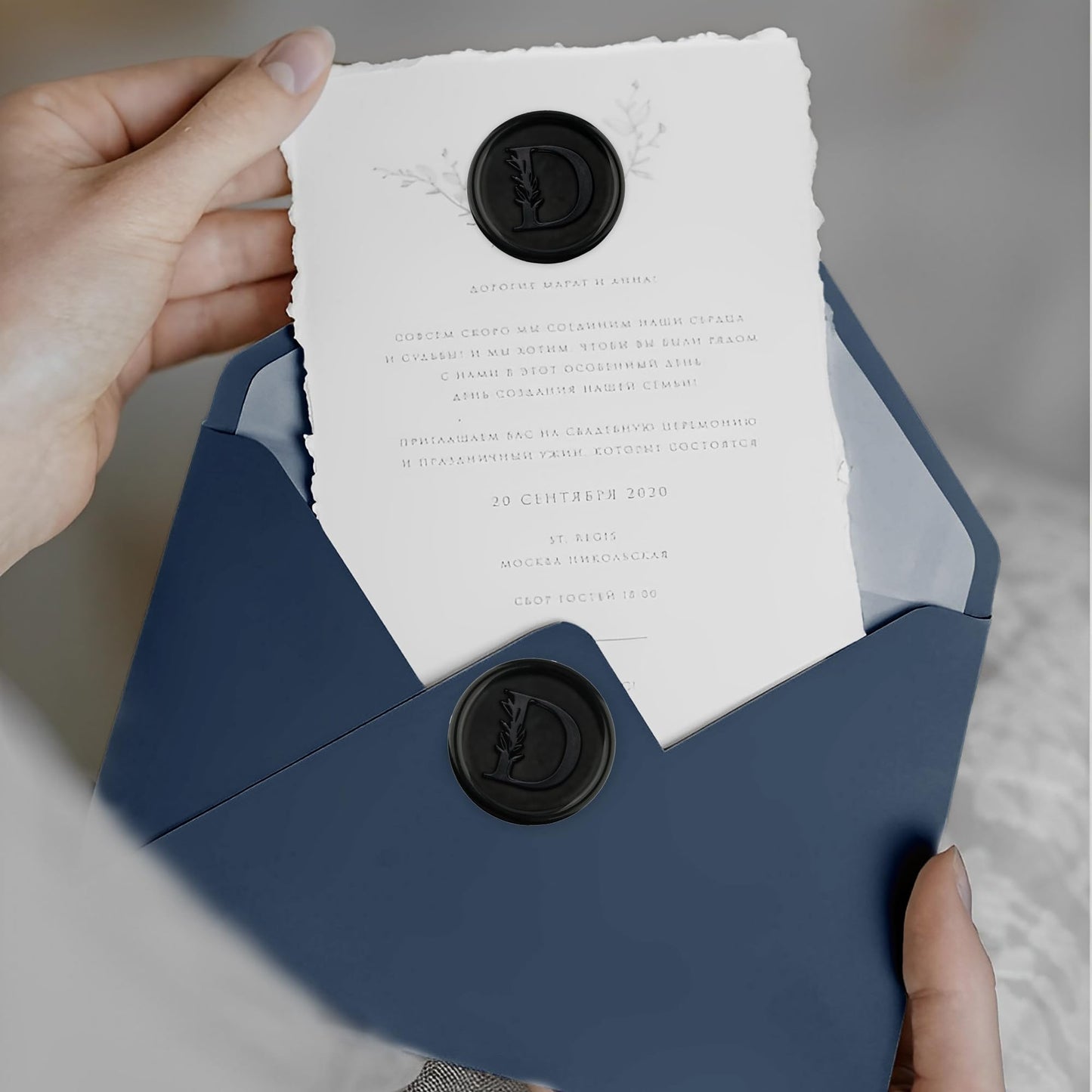 50Pcs Black Wax Seal Stickers Handmade Vintage Botanical Leaves Adhesive Letter Wax Stickers for Wedding Party Invitations, Envelope, Gift Wrap, Christmas(Initial O, Black)
