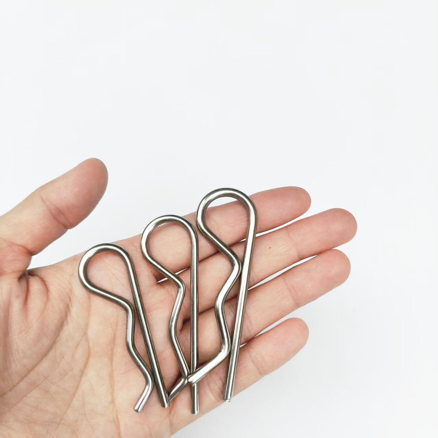 8Pcs Cotter Pins, Heavy Duty Hitch Pins Clip R Clips Cotter Pins, Stainless Steel Spring Retaining Wire Hair Pins， Large for Trailer Tractors Mower Carts Truck Pin Clip M4x75mm