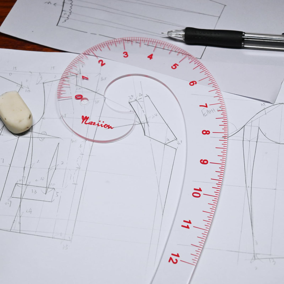 YLaziion 12inch 3mm Acrylic French Curve Ruler for Pattern Making- Clear Comma Shape Pattern Drafting Tool with Enlarged Scales | Non-Yellowing, Vary Form Curve for Sewing & Fashion Design & Quilting