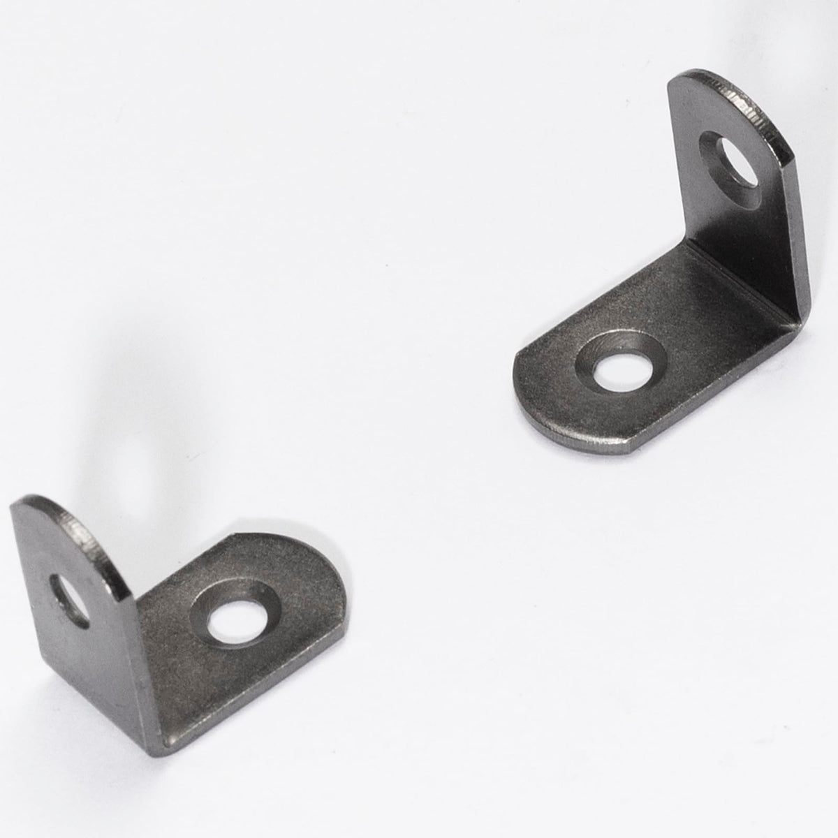 SDTWZW L Bracket 1" Corner Brace 90 Degree Right Angle Metal Support Fastener for Wood Shelves Furniture Desk Cabinet Chair Drawer, Pack of 16, Black Tone Gun Metal
