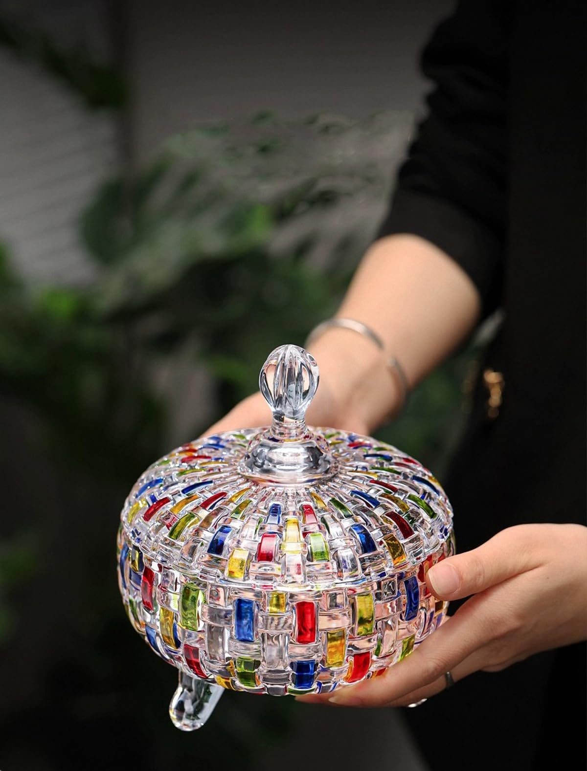 MAGCOLOR Elegant-Hand Painted Colorful Large Crystal Glass Candy Box,Christmas Candy jars with Lid,Storage Jewelry Jar,Candy dish covered,Great Gift for Family Friends-24 oz-Cute Candy servers.