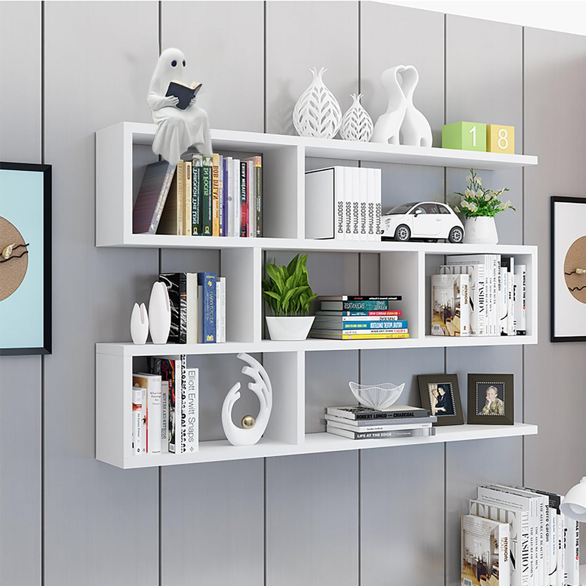 Qaoliffa Reading Ghost Figurine，Ghost Resin Ornament,Halloween Ghost Decorations for Desks, Bookshelves, and Living Rooms