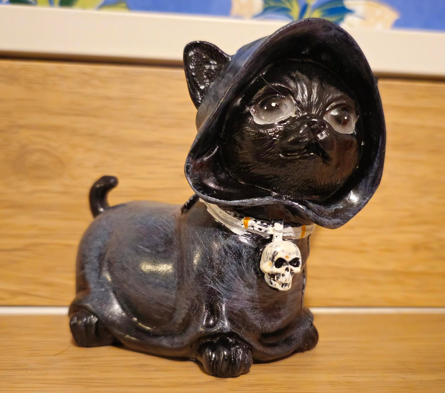 zhuja Halloween Cat Statue Decoration Black Cat Eating Gnome Statues Weird Gnomes Figures Decor for Outdoor Patio Lawn Yard Decor (Cape)