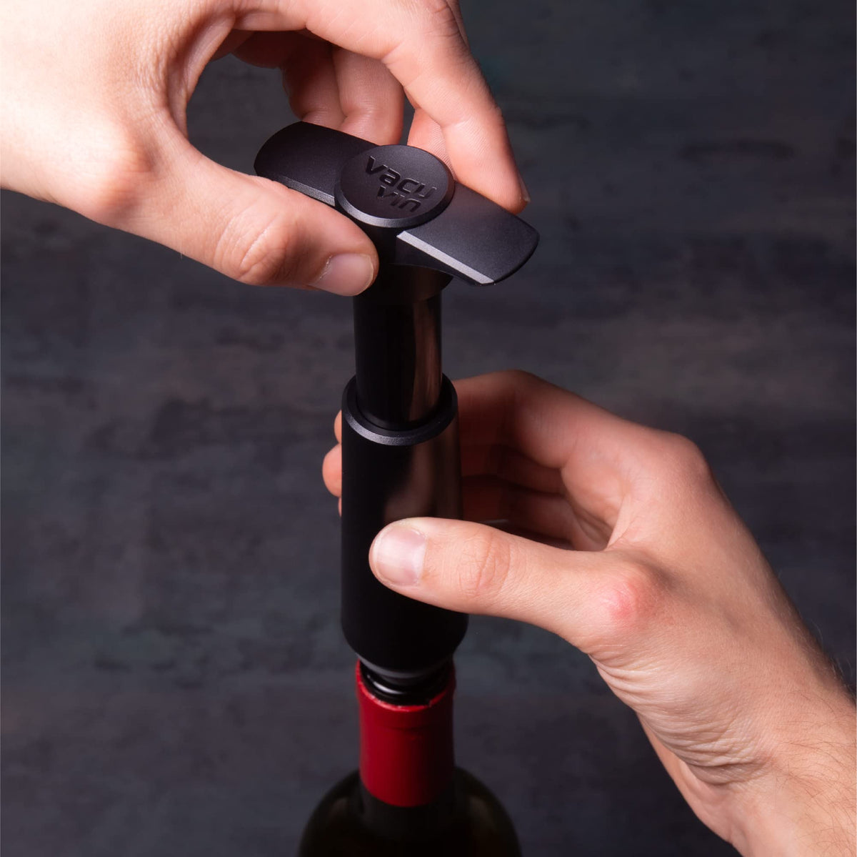 Vacu Vin Wine Stopper Set – 10 Pack Wine Bottle Stopper Cork Alternative – Vacuum Wine Stoppers for Wine Bottles – Reusable Rubber Bottle Stoppers for Wine Saver Pump – Gray