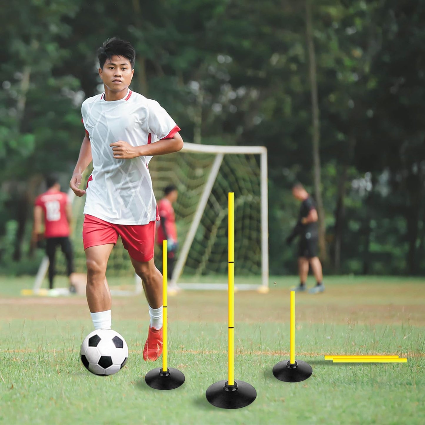 TNZMART 3.9FT Detachable Speed Agility Poles Agility Training Poles Set Adjustiable Height Soccer Poles with Rubber Base (Pack of 4, Yellow)