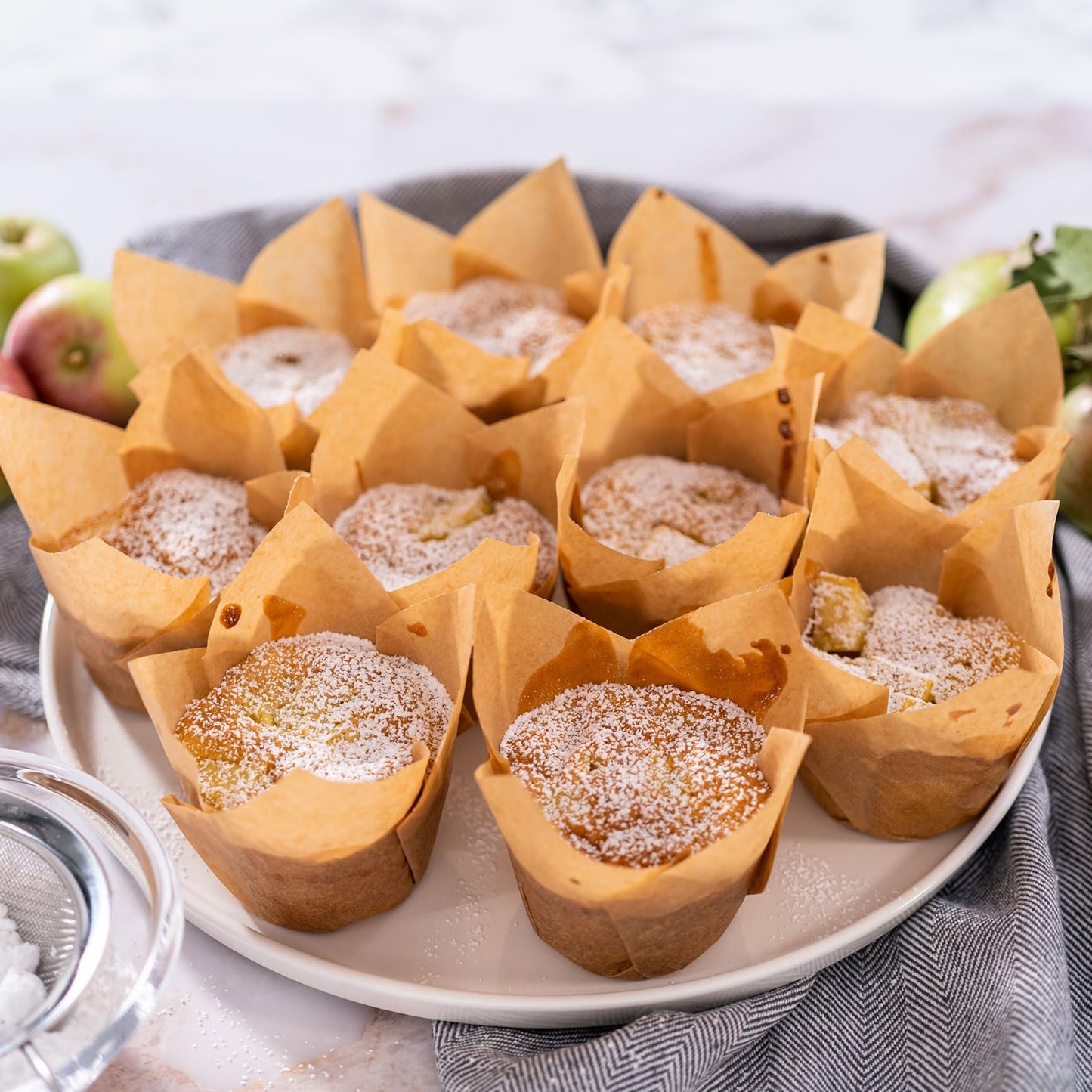 HARFINGTON 100pcs Tulip Cupcake Liners Greaseproof Baking Cups Paper Cupcake Wrappers Holders for Parties Weddings Birthdays, Blue