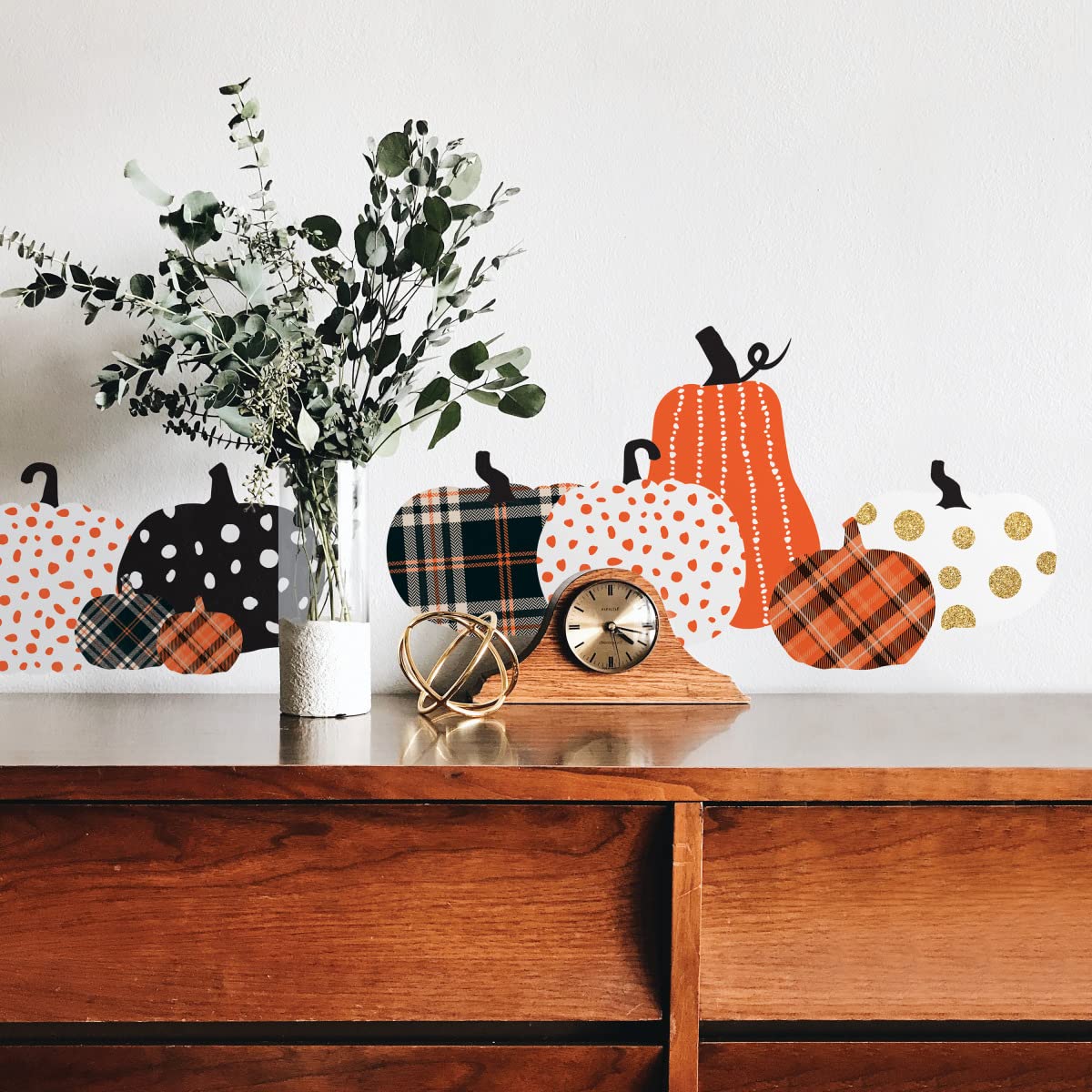 RoomMates RMK5148SCS Decorative Pumpkins Peel and Stick Wall Decal