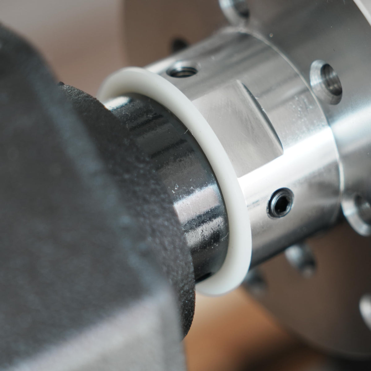 BMWOOD 4" Faceplate with 1"x8TPI Thread, with Two Nylon Washers for Woodturning Lathe,12 Mounting Holes.