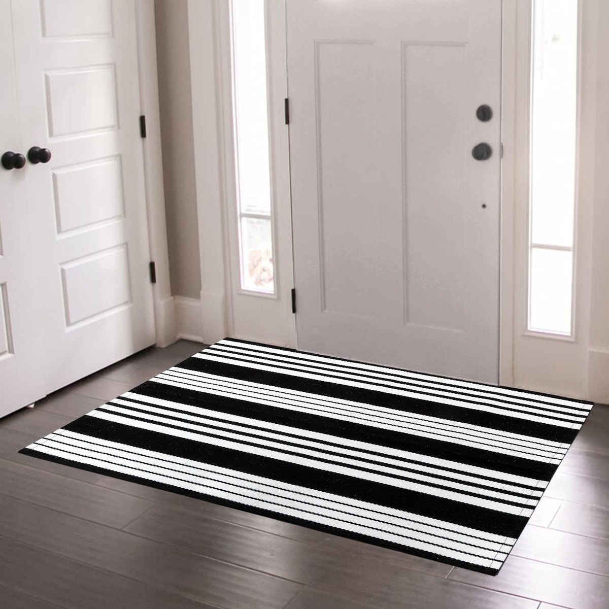 OJIA Black & White Outdoor Rug 3x5 Cotton Hand-Woven Striped Porch Rugs Machine Washable Entryway Rug Indoor Outdoor Area Rug Front Door Rug Floor Mat for Farmhouse/Living Room/Home Entrance