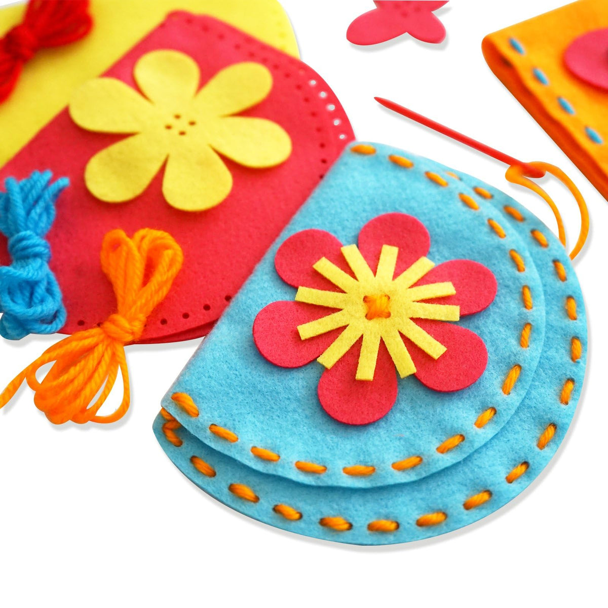 Serabeena Sew Your Own Purses - Sewing Kit for Kids - Felt Crafts for Kids - Sewing Ages 4-8 Plus - Felt Kit - Helps Develop Fine Motor Skills - DIY Kits with 6 Purses & Accessories