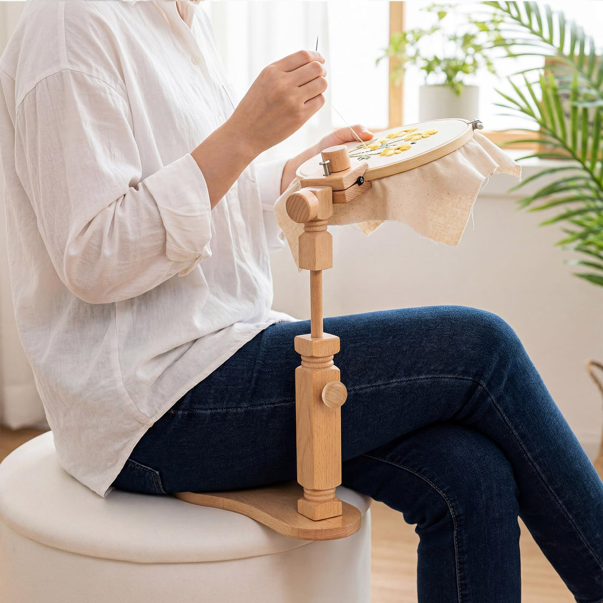 Tosnail Beech Wood Adjustable Rotatable Embroidery Hoop Stand with 3 Hoops, 6 Inch, 7 Inch, 8 Inch, Cross Stitch Frame Holder for Hand Embroidery, Cross Stitch, Needlepoint, Sewing Project
