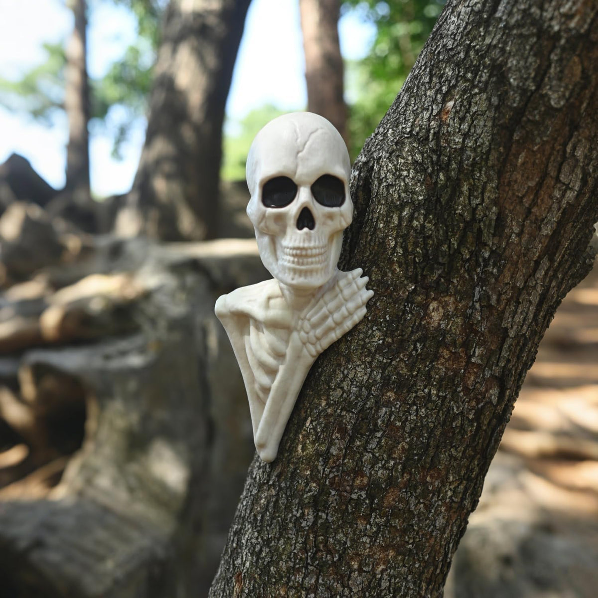 Crazy Bonez Skeleton Tree Peeker Outdoor Decoration