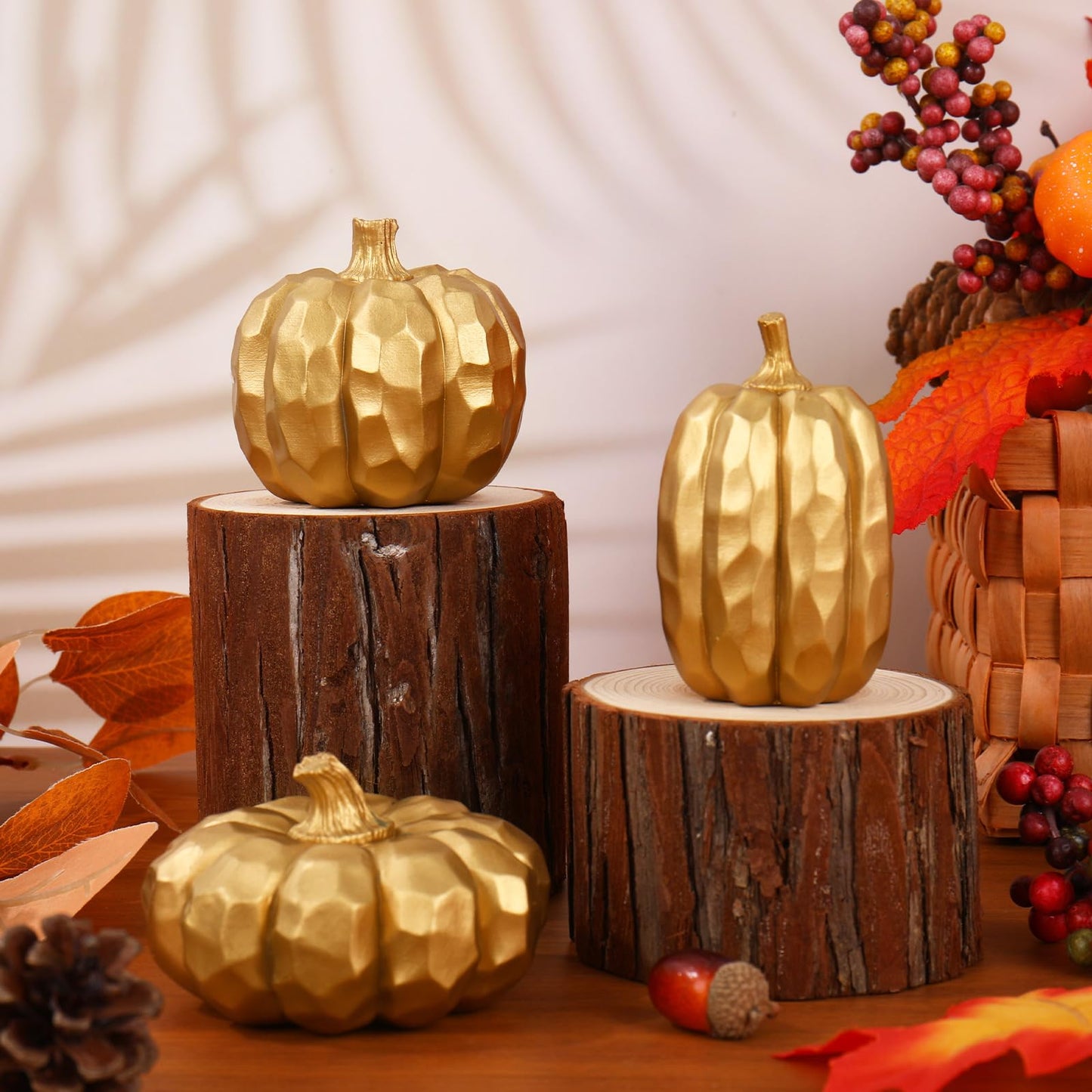 JarThenaAMCS Fall Pumpkin Decoration 3Pcs Resin Artificial Pumpkins Gold Fake Pumpkin Table Centerpieces for Autumn Harvest Thanksgiving Farmhouse Home Party Supplies