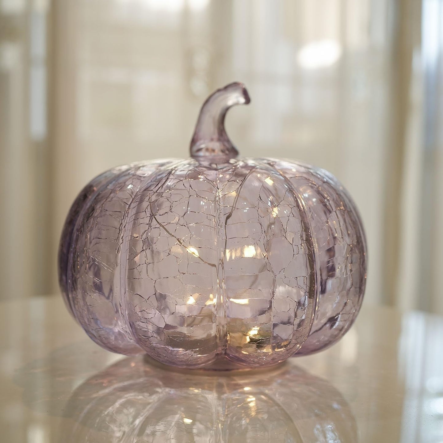 hvfun Handcrafted Lavender Crackle Glass Pumpkin Light, LED Battery Operated Table Décor with 6H Timer, Twinkle & Steady Modes, Elegant Fall & Holiday Decoration