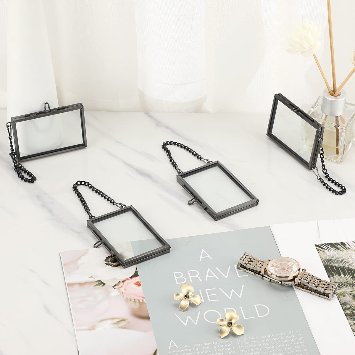 JUXYES Set of 4 Mini Wall Hanging Brass Frame for Pressed Flowers, Glass Hanging Picture Artwork Display Frames, Double Glass Floating Style Gallery Wall Frame for Picture, Pressed Flower, Poster, etc