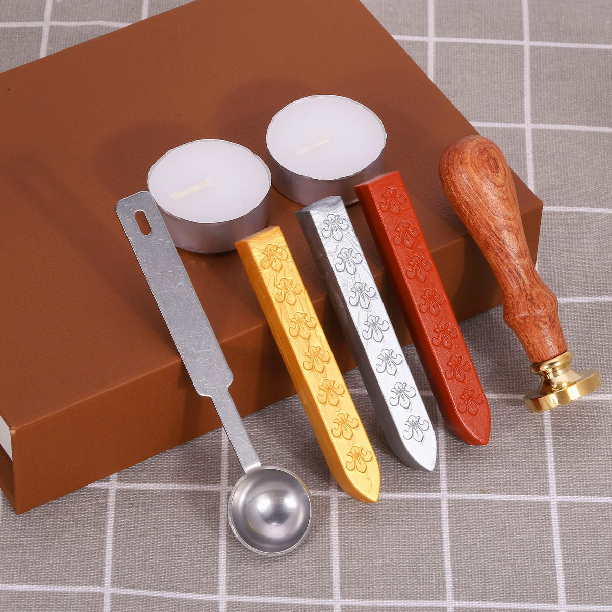 Yoption Bee & Honeycomb Wax Seal Stamp Kit with Sealing Wax Sticks