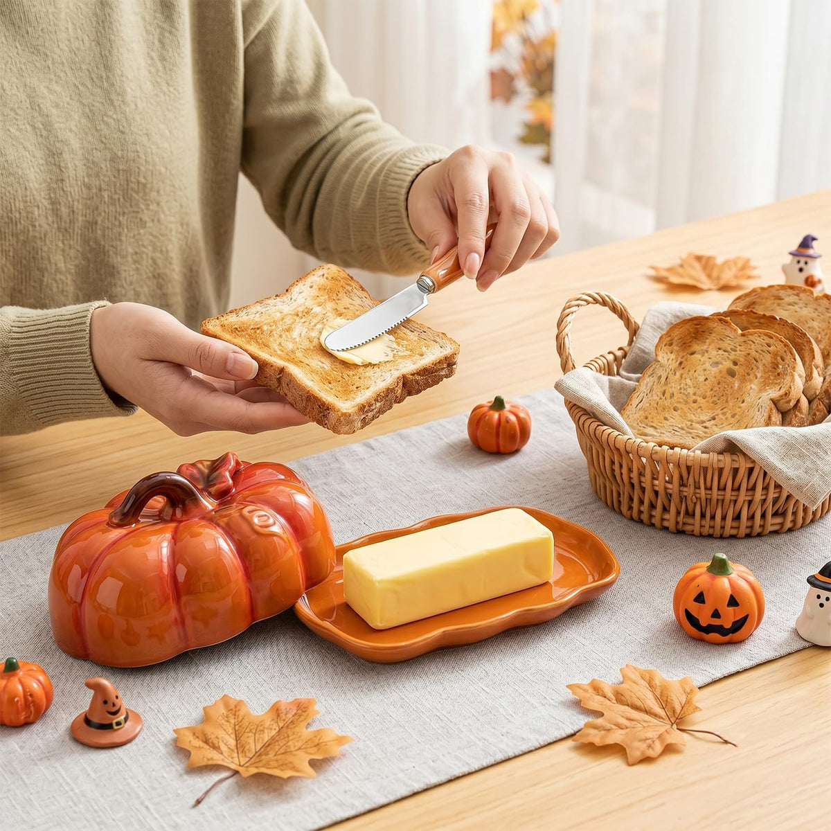 Pumpkin Butter Dish Set with Lid,Kitchen Countertop Tray with Lid,Multi-Purpose Pumpkin Shaped Snack Plate,Ideal Kitchen Decoration and Holiday Gifts such as Halloween &Thanksgiving (Orange, General)