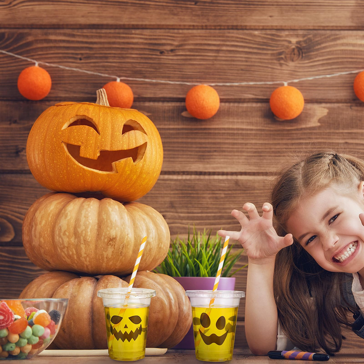 Suttmin 120 Sets Halloween Ghost Disposable Cups 12 oz Plastic Cups with Lids Disposable Drinkware with Paper Straws for Halloween Party Supplies Pirate Events Tableware Decorations Beverage Snacks