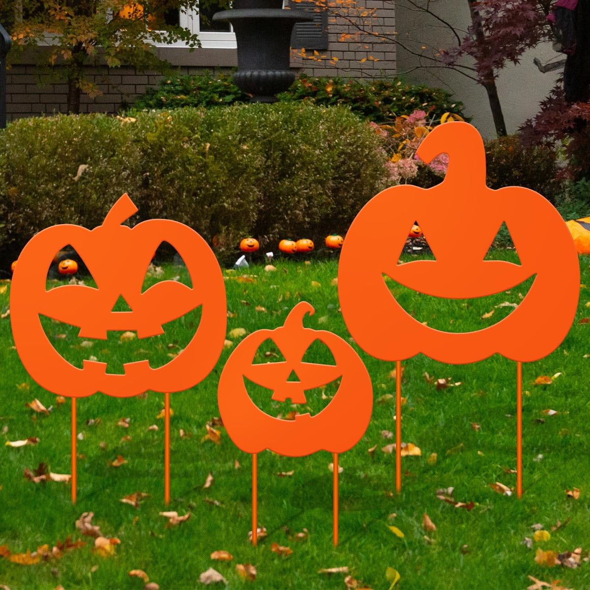 Lingvee 3 Pack Halloween Decorations Outdoor Metal Halloween Garden Stakes Metal Ghost Pumpkins Black Cat Yard Signs Decor for Outside Garden Lawn Porch Patio Party Decorations(Pumpkin Style)