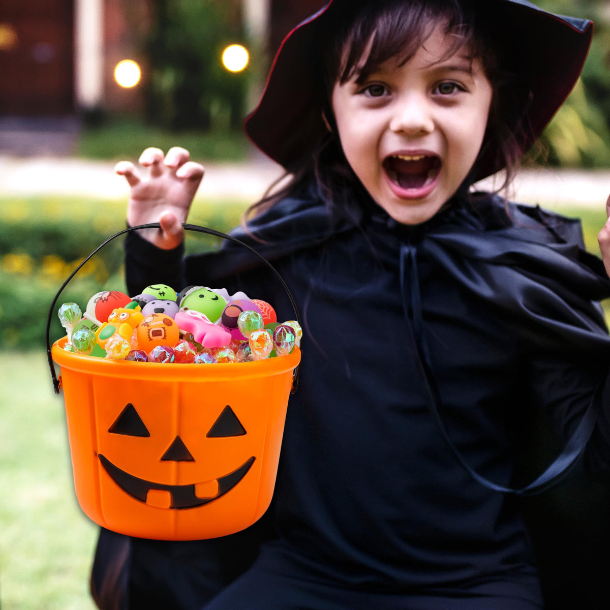 JOYIN 6PCS Halloween Trick or Treat Pumpkin Bucket, Orange Plastic Candy Bucket for Trick or Treating, Black Purple Jack O Lantern Basket and Pails with Handle for Kids Halloween Party Favor Supplies