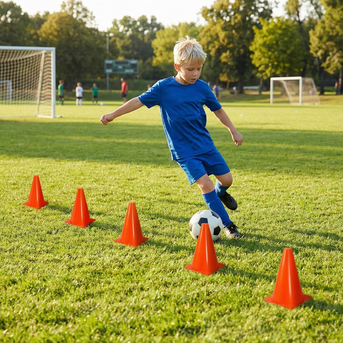 Faswin 40 Pack Plastic Training Cones, 7 Inch Plastic Soccer Cones, Agility Marker Cone Traffic Cone for Basketball, Football, Skating Drills Practice, Indoor and Outdoor Games