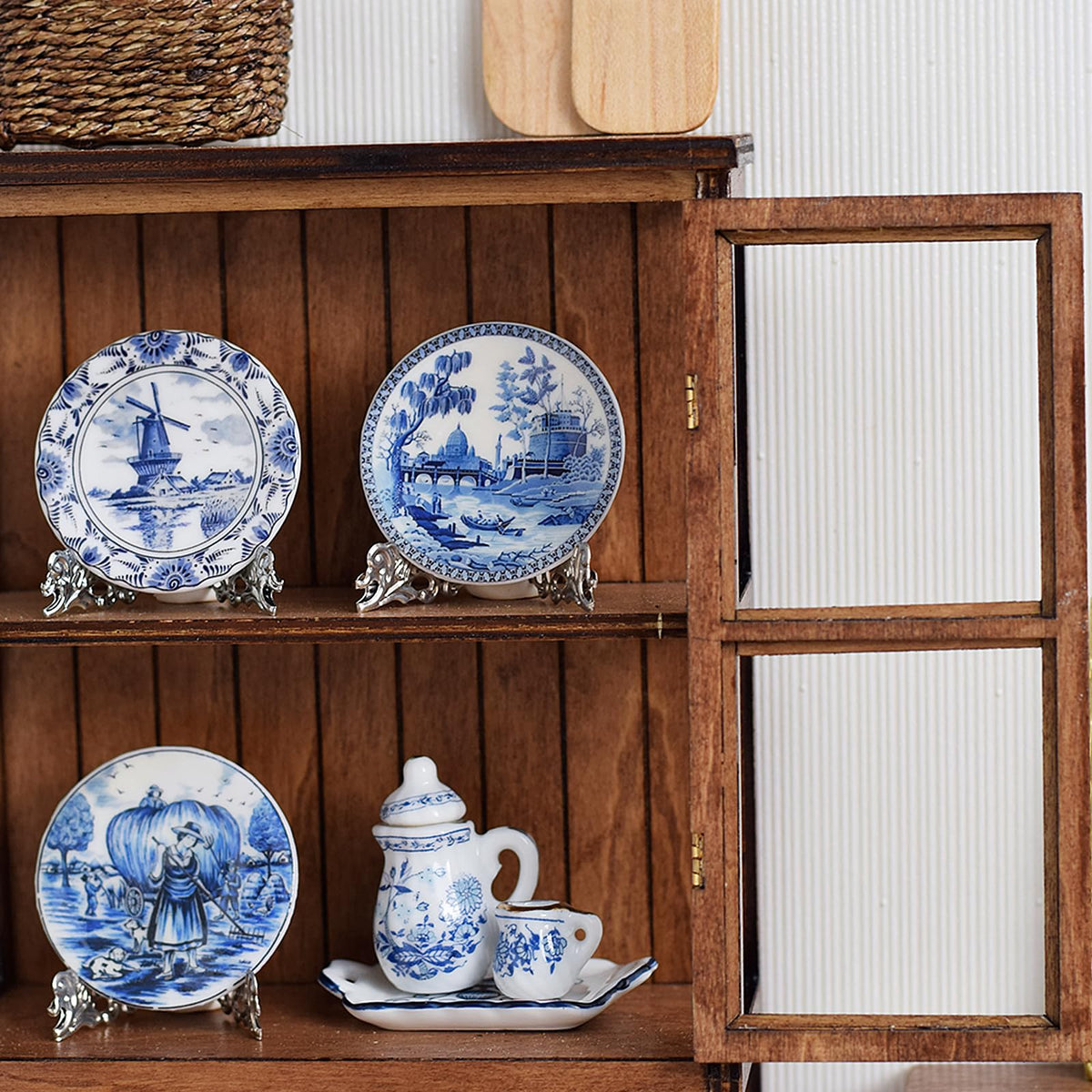 6PCS Handcrafted Miniature Ceramic Plates in 1:12 or 1:6 Scale, Vintage Porcelain Playhouse Dishes (Blue-White B, 2.3CM)