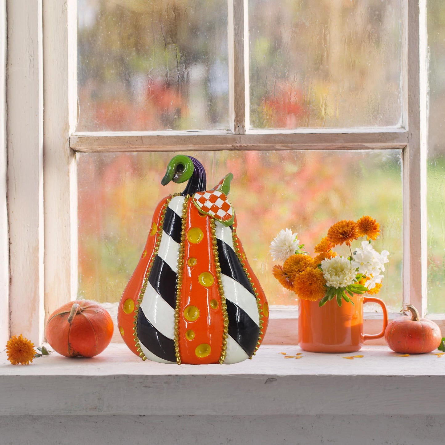 SEAKINGDOM YHH Premium Handmade Pumpkin Statue - 8 Inch Fall Harvest Decor, Resin Sculpture for Thanksgiving Centerpiece, Halloween Tabletop, Mantel & Bookshelf Display (Orange)