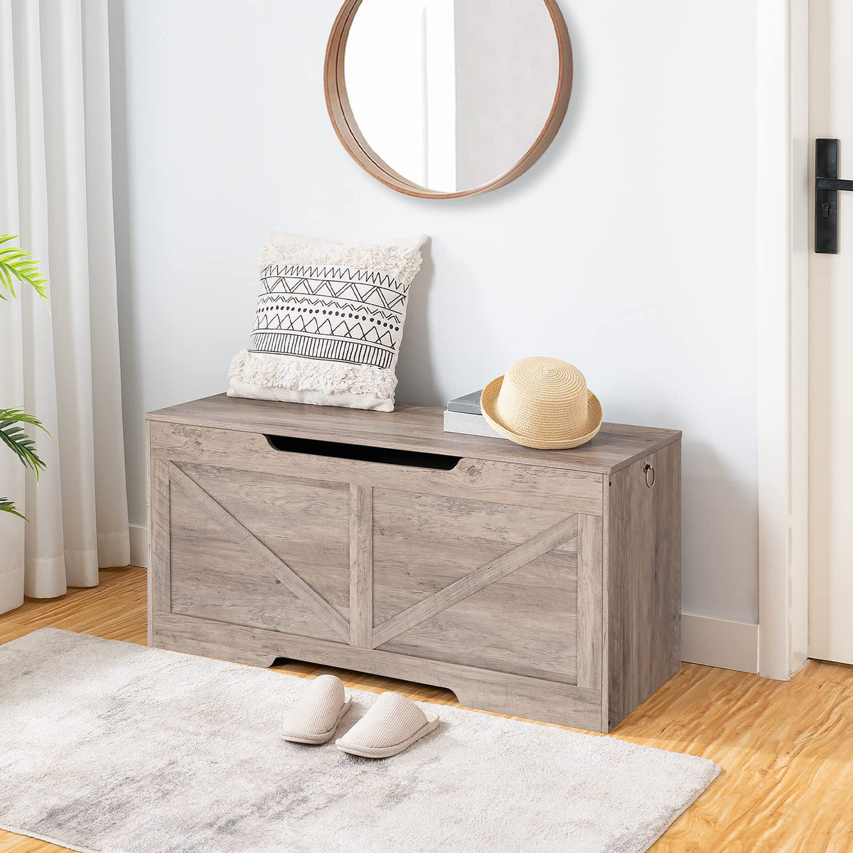 HOOBRO Storage Bench, 43.3” Retro Wooden Storage Chest with U-Shaped Cut-Out Pull, Safety Hinge, Supports 220 lb and Easy Assembly for Toy Box Organizer (Greige) BG772CW01