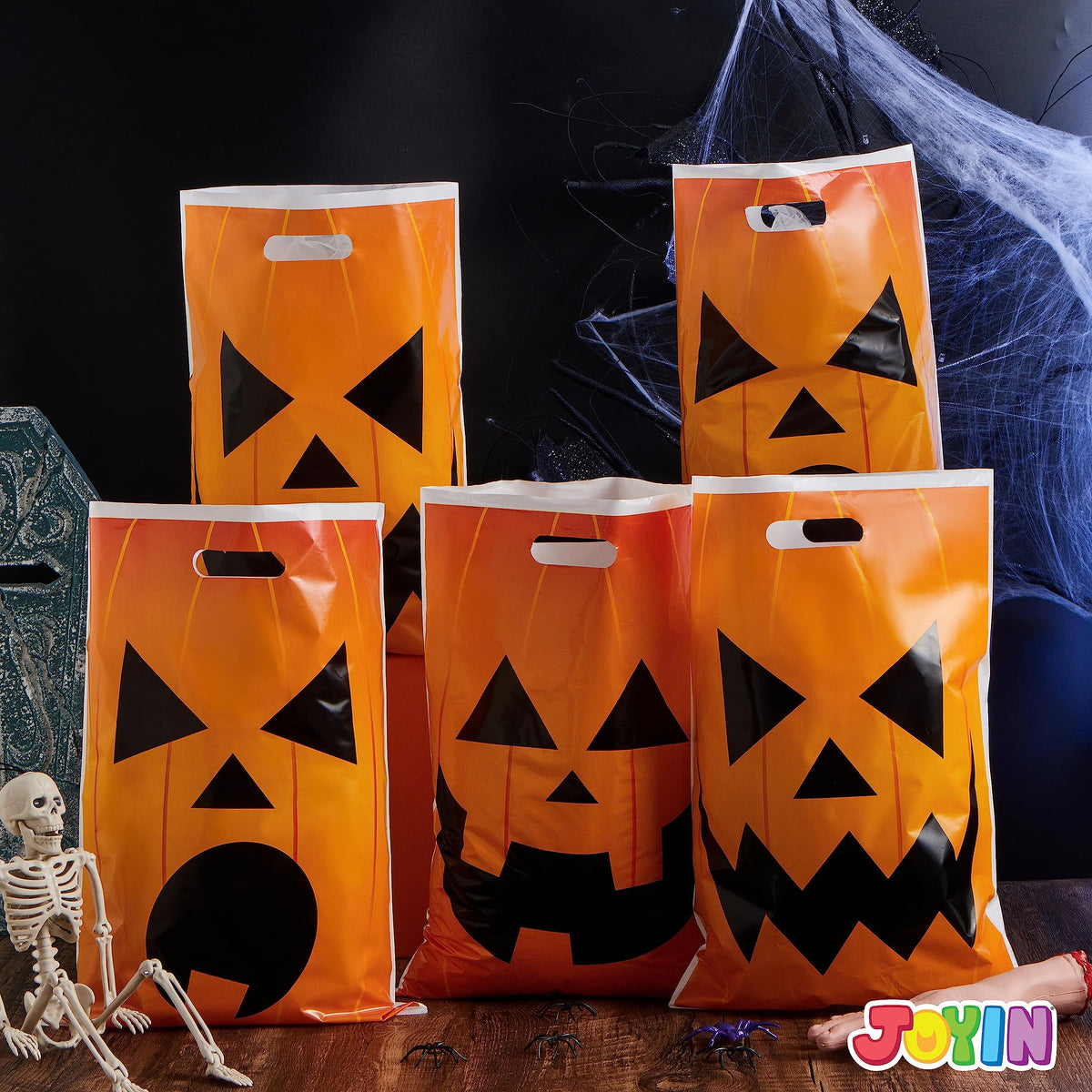 JOYIN 72 Pcs Halloween Goodie Bag, Pumpkin Plastic Candy Bags for Kids trick or treating, Halloween Jack o' Lantern Trick or Treat Bags for Snacks Party Favors, Treats Party Supplies